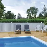 Four-bedroom In Grasted *