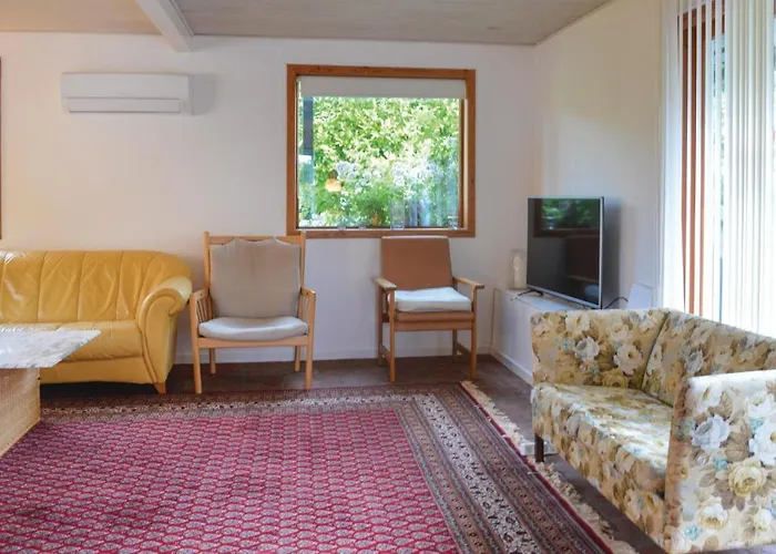 Four-bedroom In Grasted Tatil Evi *
