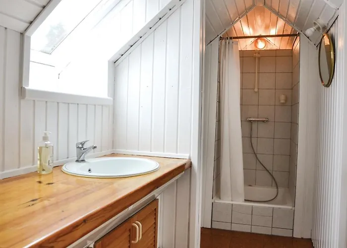 Four-bedroom In Grasted *